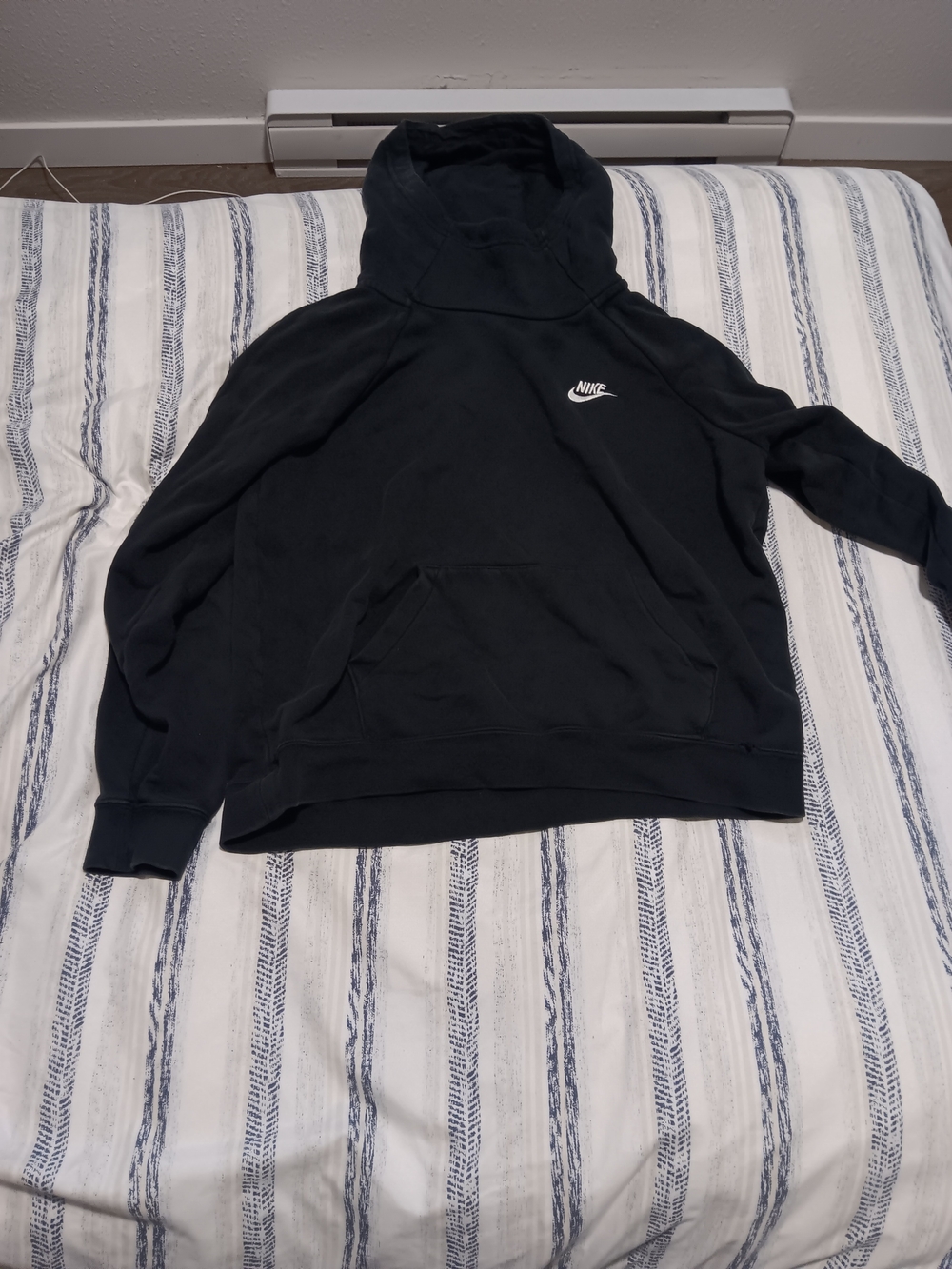 Nike Black Crewneck Sweatshirt with Small Logo
